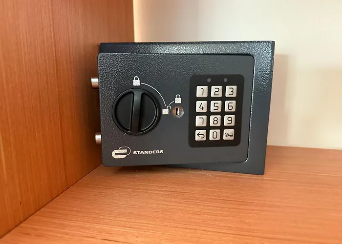 Golden Mermaid Villa, Big Amenities - Small Price *