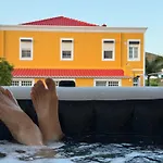 Han/Misafirhane Golden Mermaid Villa, Big Amenities - Small Price Ribeira Grande