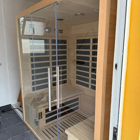Golden Mermaid Villa, Big Amenities - Small Price Kro Ribeira Grande