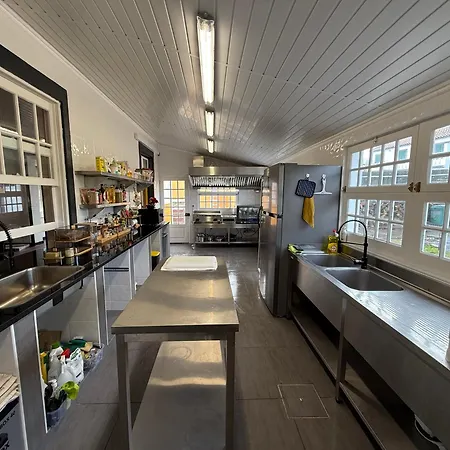 Golden Mermaid Villa, Big Amenities - Small Price Inn Ribeira Grande