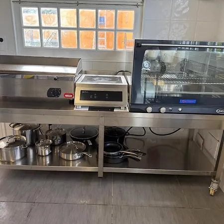 Golden Mermaid Villa, Big Amenities - Small Price * Ribeira Grande