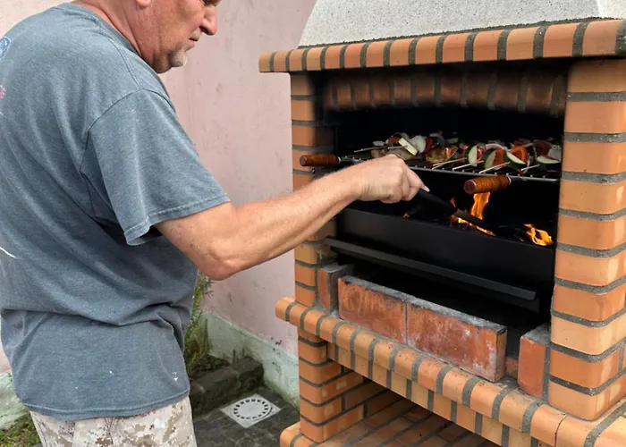 Golden Mermaid Villa, Big Amenities - Small Price 리베라그란데