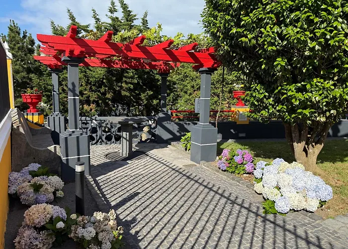 Golden Mermaid Villa, Big Amenities - Small Price